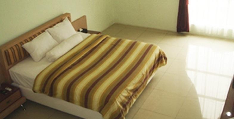 Golden Harvest Hotel Jambi Room photo